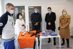 Službi  za medicinsku pomoć Kantonalne uprave civilne zaštite, koja djeluje pri JZU Kantonalna bolnica Goražde, isporučena vrijedna medicinska oprema