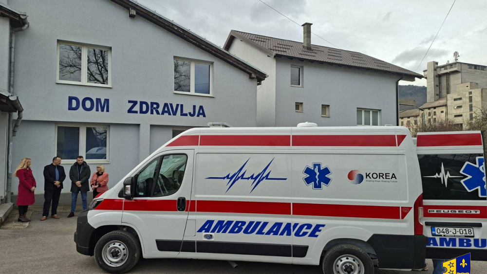 Ključevi novog sanitetskog vozila uručeni Domu zdravlja Foča–Ustikolina