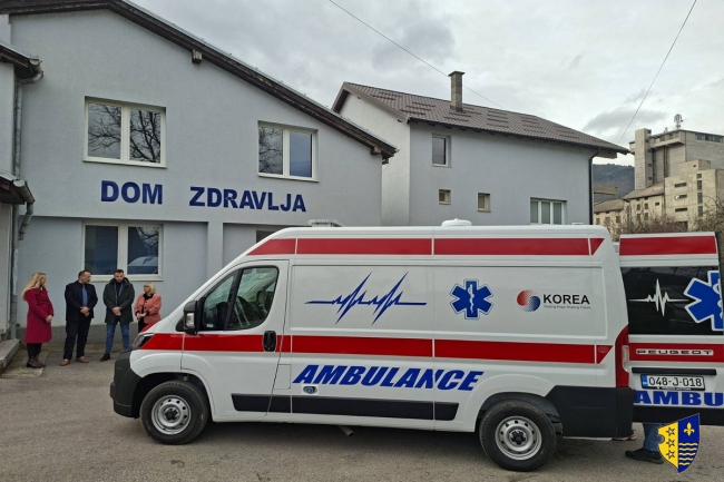 Ključevi novog sanitetskog vozila uručeni Domu zdravlja Foča–Ustikolina