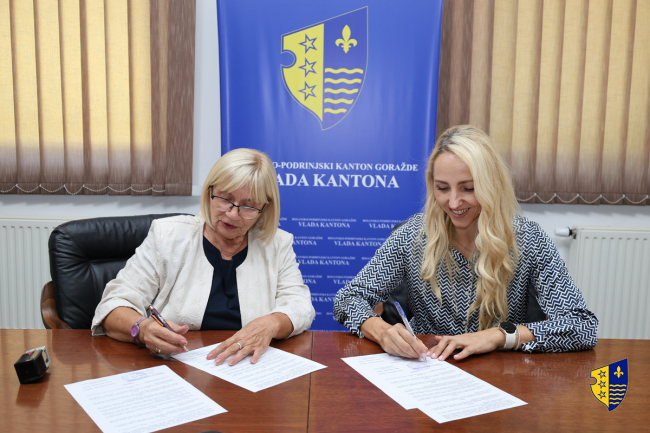 Sufinansiranje nabavke terenskog vozila za JU Dom zdravlja Foča-Ustikolina